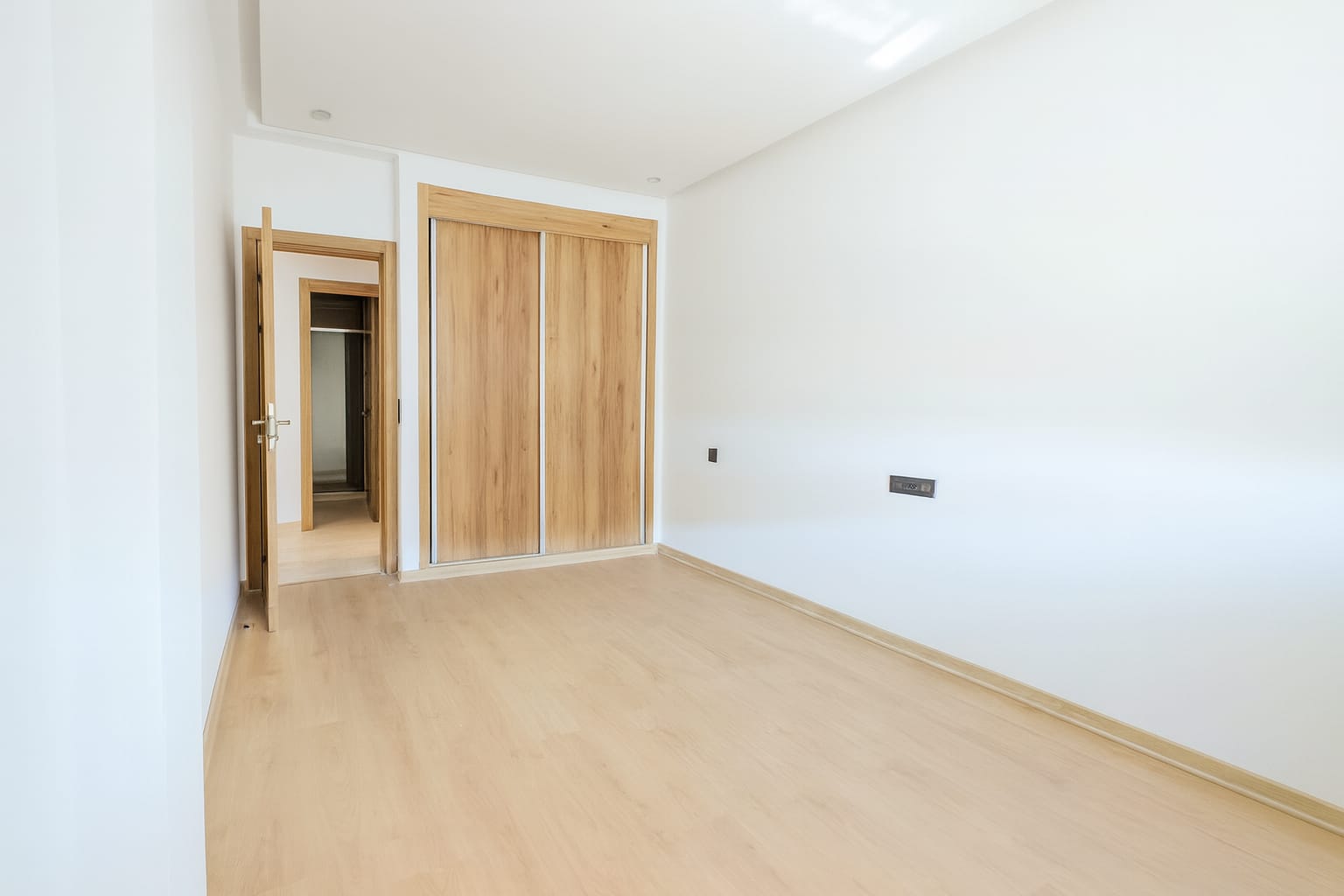 WhatsApp Image 2025-11-28 at 19.13.39 (2)